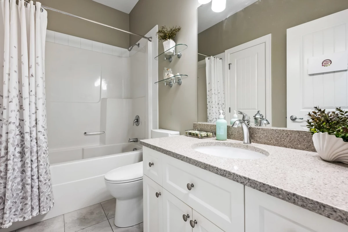 Hallway Photo of 58 45900 South Sumas Road, Chilliwack, BC