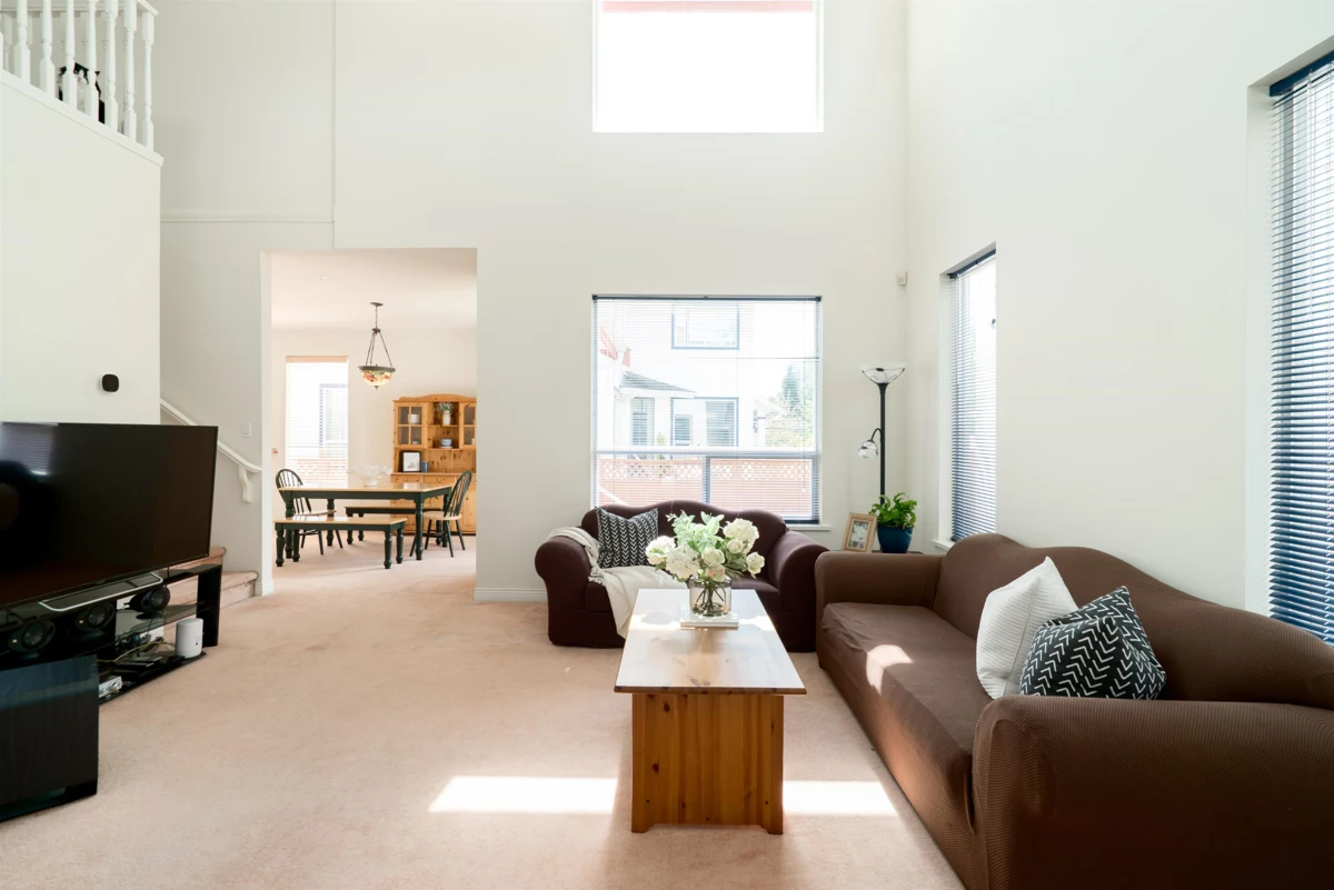 Dining Area Photo of 19846 Butternut Lane, Pitt Meadows, BC