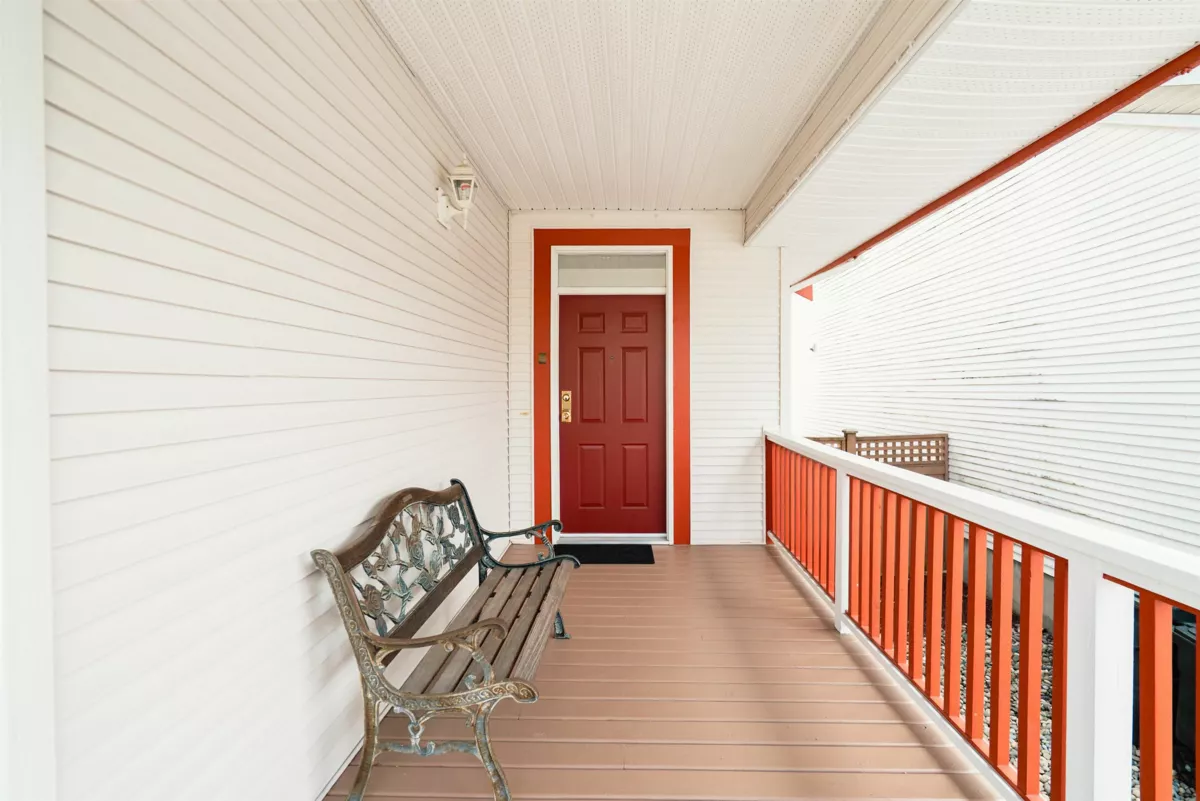 Family Room Photo of 19846 Butternut Lane, Pitt Meadows, BC