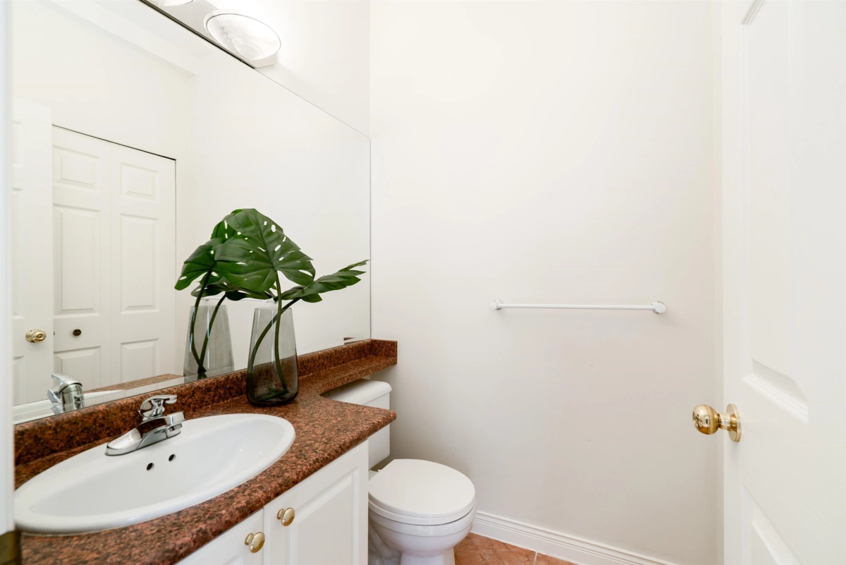 Laundry Room Photo of 19846 Butternut Lane, Pitt Meadows, BC