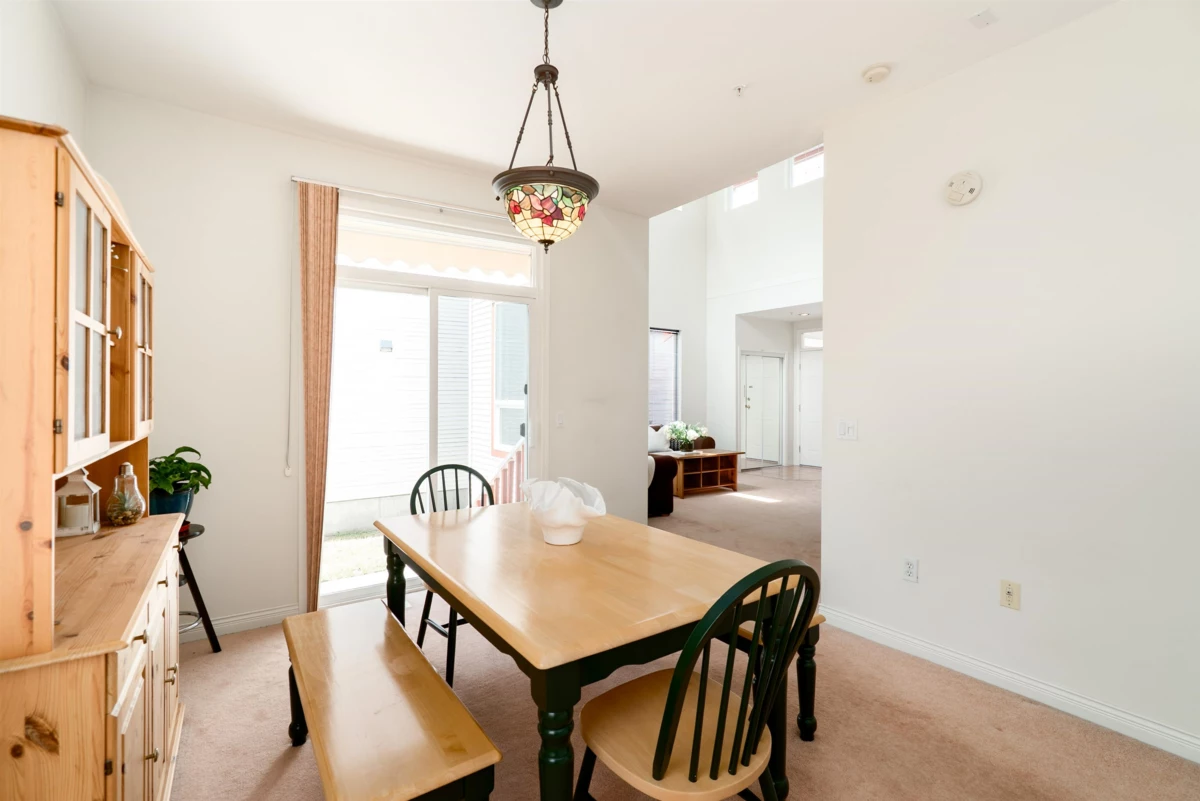 Powder Room Photo of 19846 Butternut Lane, Pitt Meadows, BC