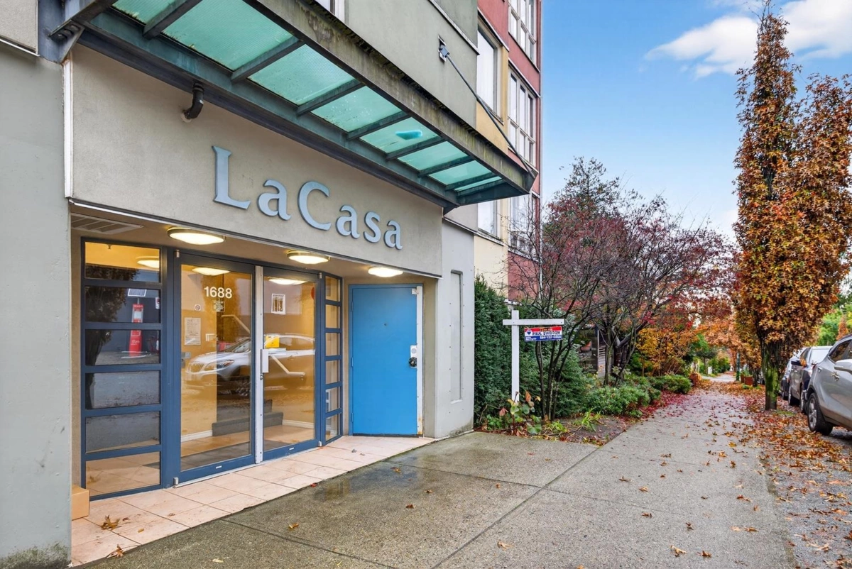 Office / Den Photo of 308 1688 E 4th Avenue, Vancouver, BC