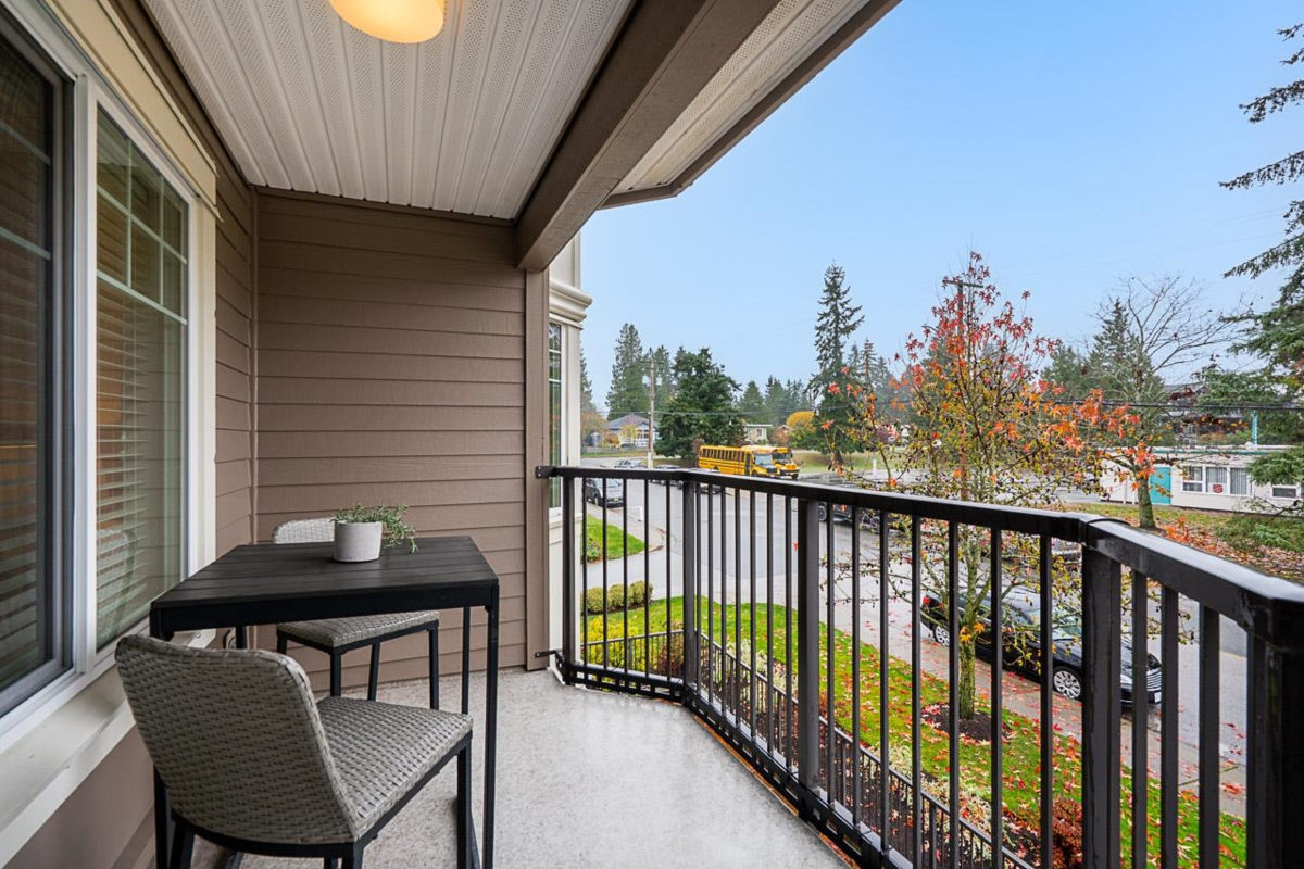 Outdoor Patio Photo of 302 15389 Roper Avenue, White Rock, BC