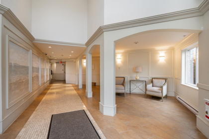 302 15389 Roper Avenue, White Rock, BC, White Rock — Apartment/Condo for sale