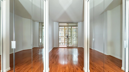 Walk-In Closet Photo of 511 819 Hamilton Street, Vancouver, BC