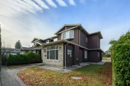 Community Amenities Photo (Clubhouse) of 6806 Dunnedin Street, Burnaby, BC