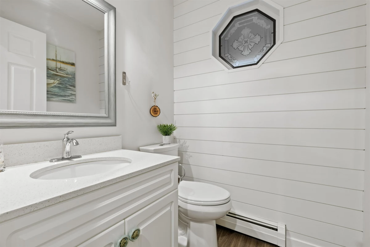 Bedroom 4 Photo of 173 First Avenue, Cultus Lake, BC