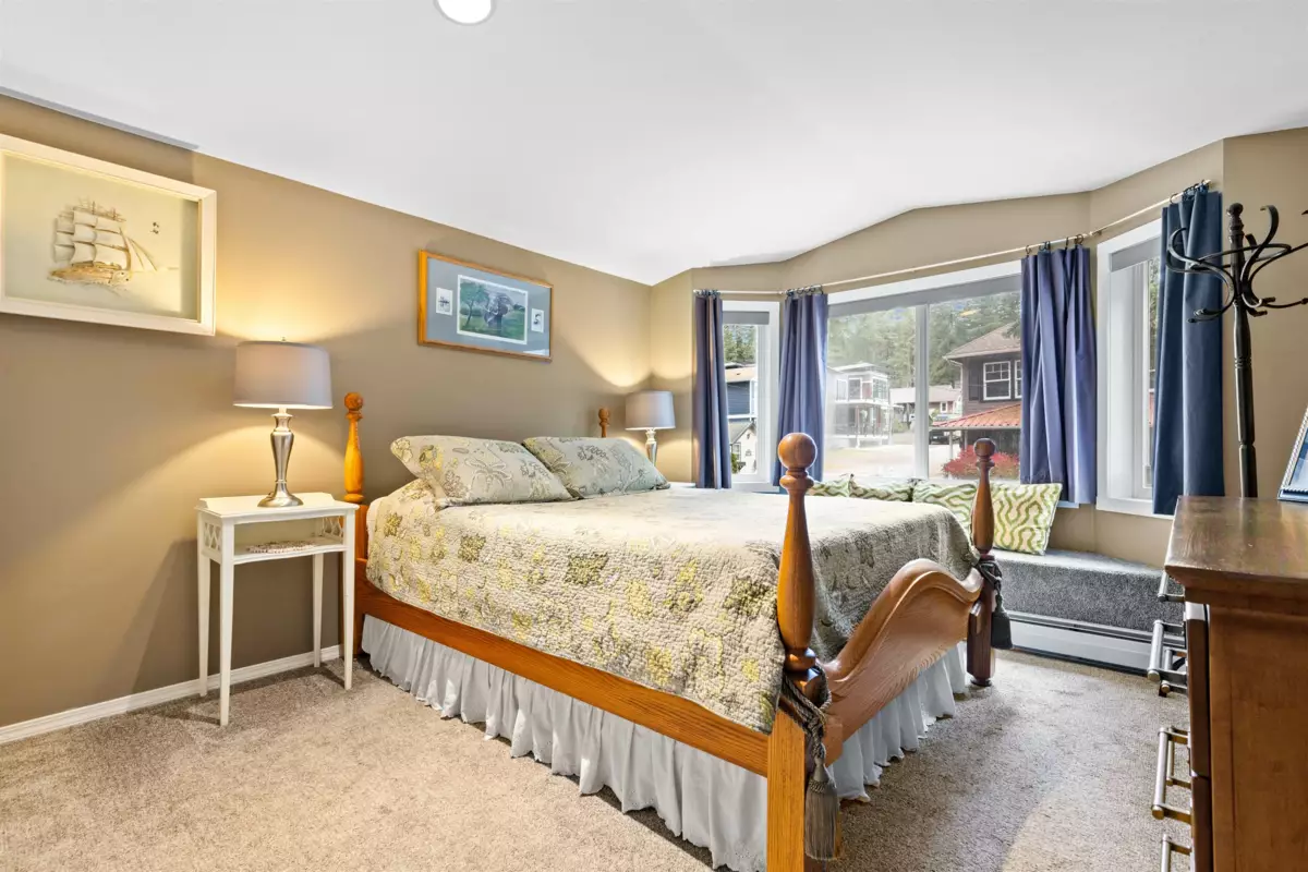 Guest Bathroom Photo of 173 First Avenue, Cultus Lake, BC