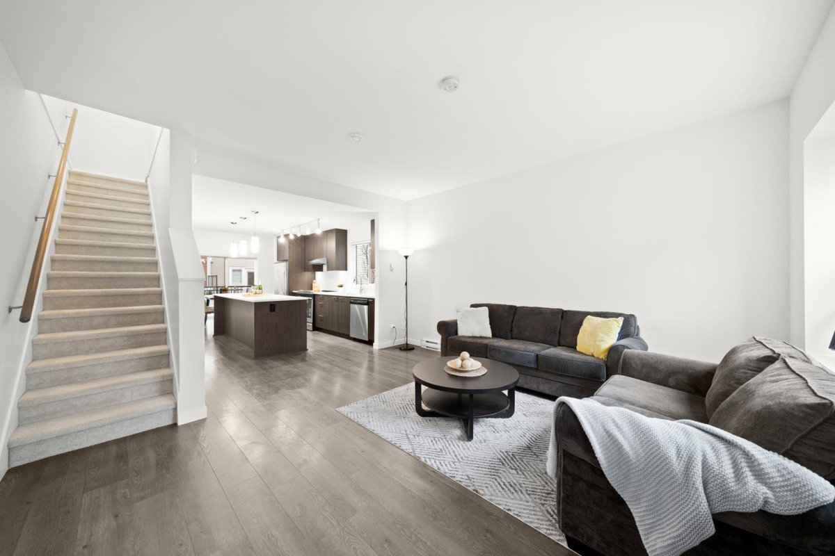 Family Room Photo of 66 32633 Simon Avenue, Abbotsford, BC