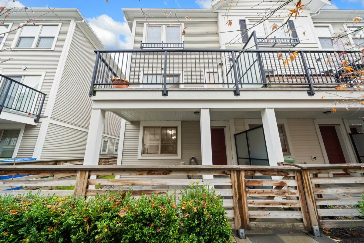 Front Yard Photo of 66 32633 Simon Avenue, Abbotsford, BC