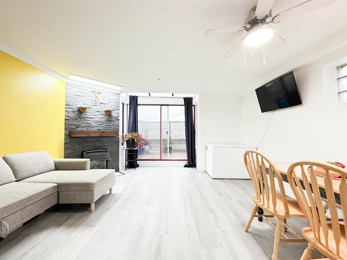 Living Room Photo of 211 22356 Mcintosh Avenue, Maple Ridge, BC