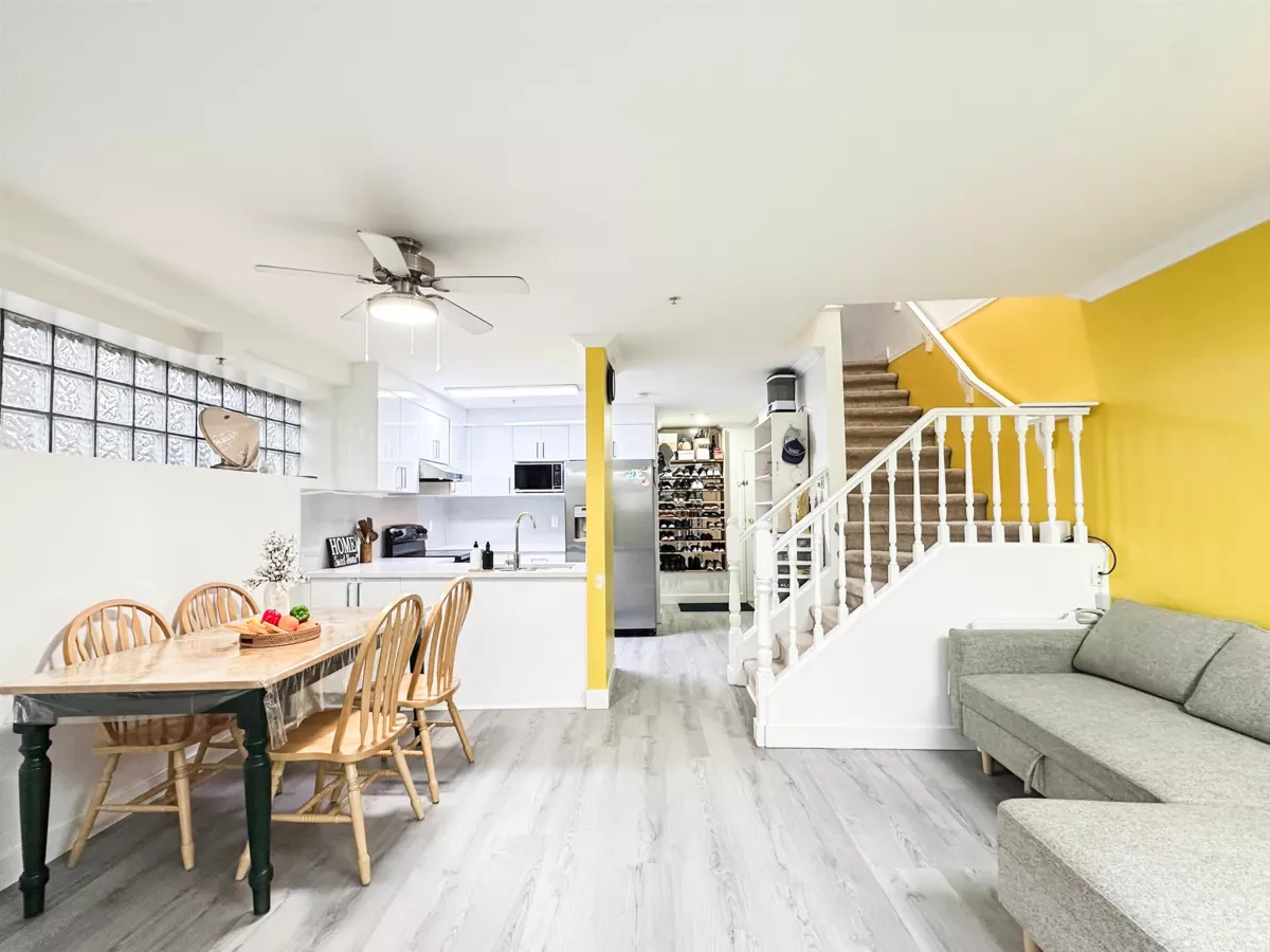 Primary Bedroom Photo of 211 22356 Mcintosh Avenue, Maple Ridge, BC