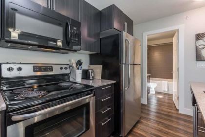Primary Bathroom Photo of 415 2565 Campbell Avenue, Abbotsford, BC