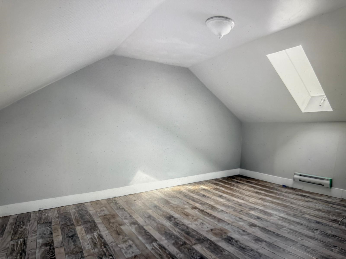 Breakfast Nook Photo of 14782 107a Avenue, Surrey, BC