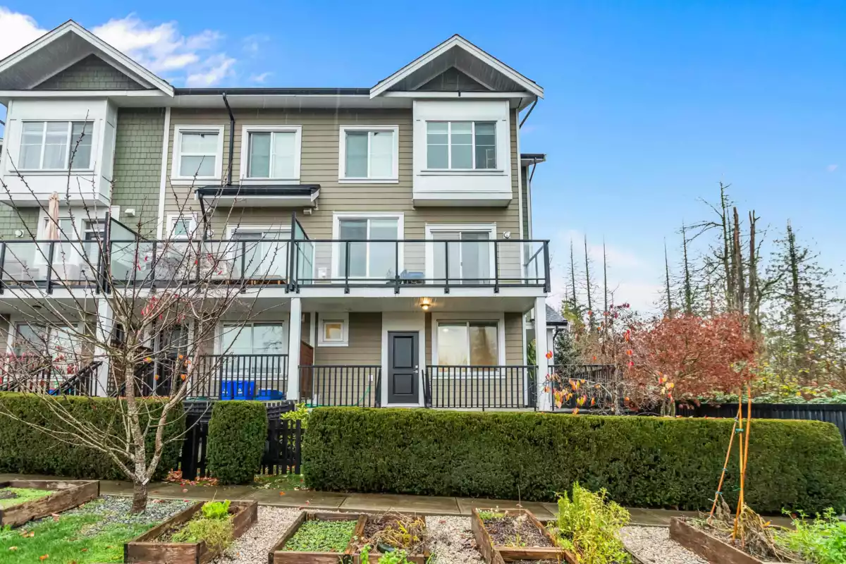 Community Amenities Photo (Clubhouse) of 9 21150 76a Avenue, Langley, BC