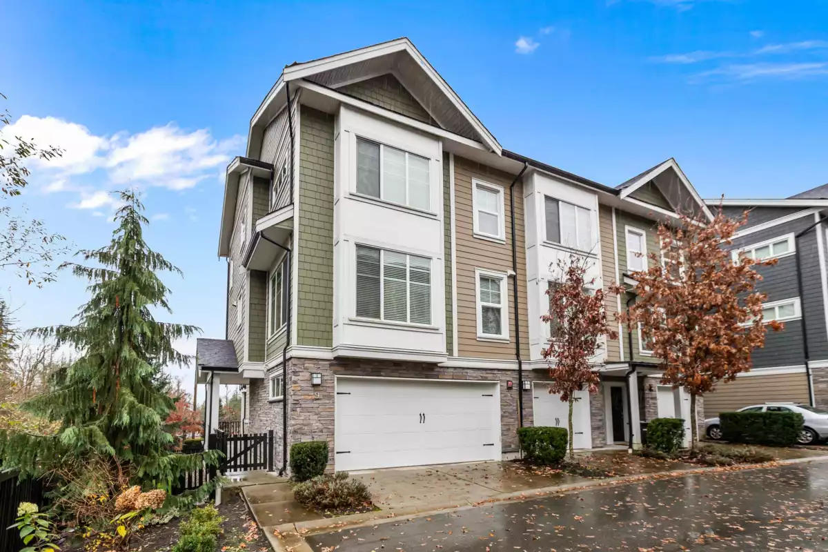 Exterior Front Photo of 9 21150 76a Avenue, Langley, BC