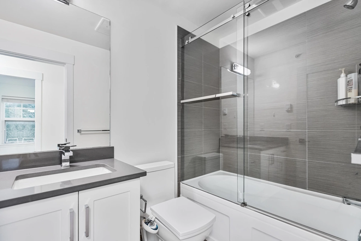 Front Yard Photo of 9 21150 76a Avenue, Langley, BC