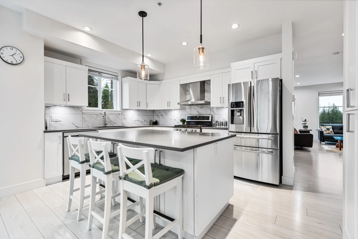 Guest Bathroom Photo of 9 21150 76a Avenue, Langley, BC