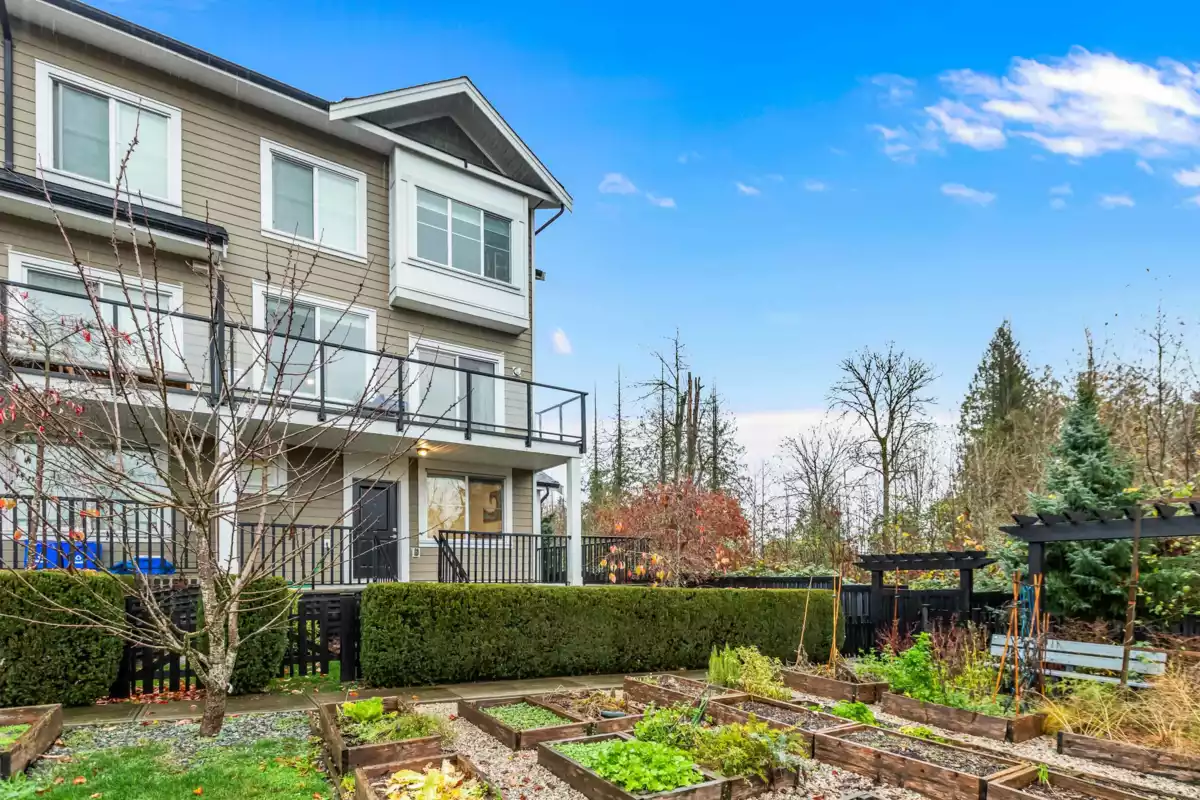 Neighborhood Park Photo Near 9 21150 76a Avenue, Langley, BC