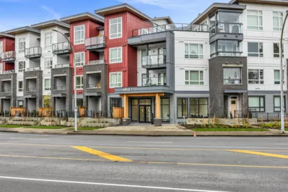 325 13788 76 Avenue, Surrey, BC, East Newton — 2 bed apartment/condo for sale