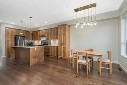32 7059 210 Street, Langley, BC, Langley — Townhouse for sale