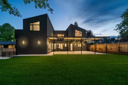 687 Poplar Street, Coquitlam, BC, Central Coquitlam — 7 bed single family residence for sale