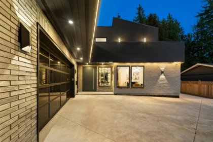 687 Poplar Street, Coquitlam, BC