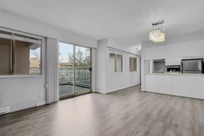 Mudroom Photo of 303 458 E 44th Avenue, Vancouver, BC