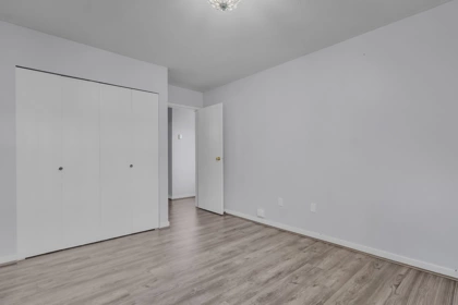 Primary Bedroom Photo of 303 458 E 44th Avenue, Vancouver, BC