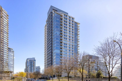 301 638 Beach Crescent, Vancouver, BC