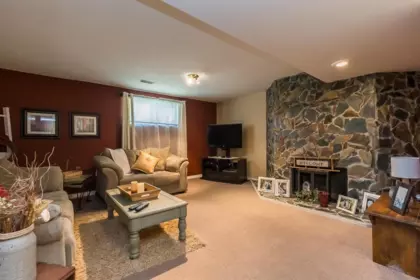 33265 Hawthorne Avenue, Mission, BC, Mission — Single Family Residence for sale