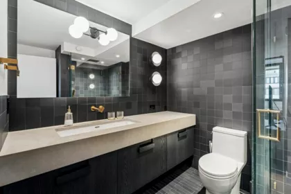 Powder Room Photo of 502 2090 Argyle Avenue, West Vancouver, BC