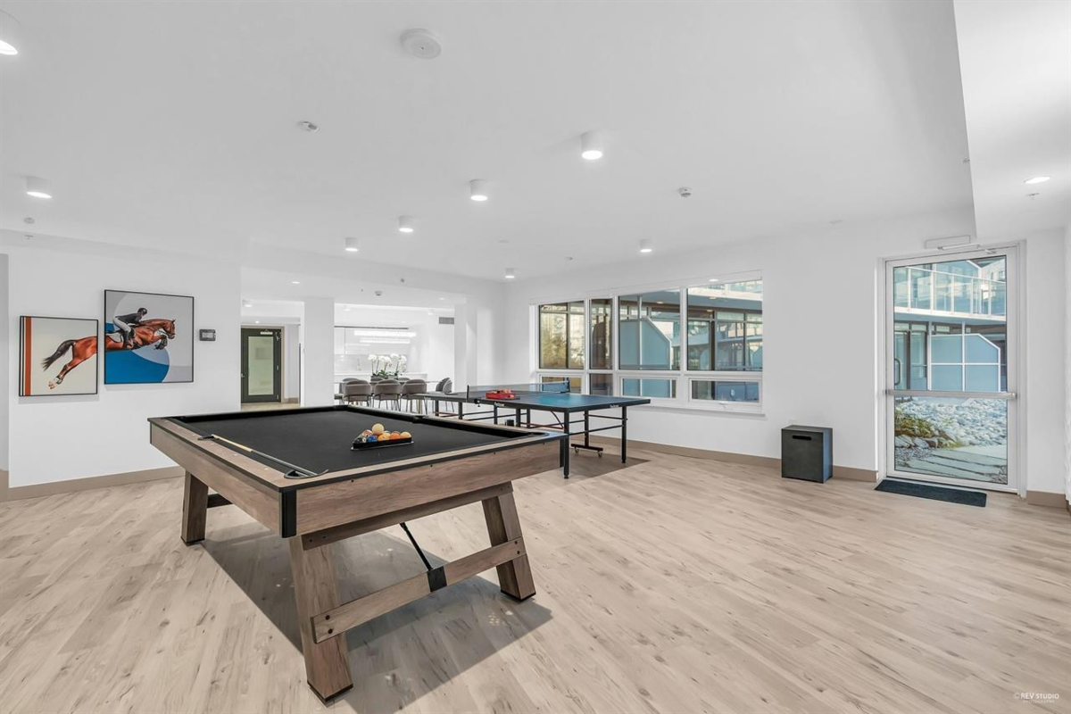Entry Foyer Photo of 604 5766 Gilbert Road, Richmond, BC