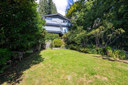 368 E Kings Road, North Vancouver, BC