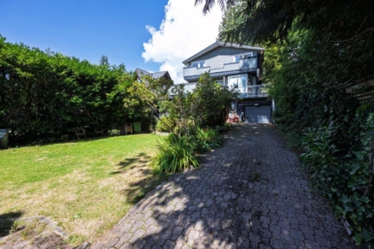 368 E Kings Road, North Vancouver, BC