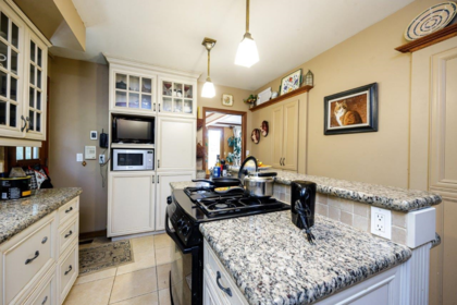 Pantry Photo of 368 E Kings Road, North Vancouver, BC
