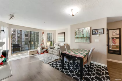 Breakfast Nook Photo of 415 2978 Burlington Drive, Coquitlam, BC