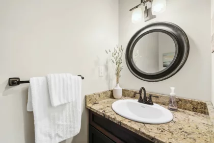 Primary Bathroom Photo of 25160 58 Avenue, Langley, BC