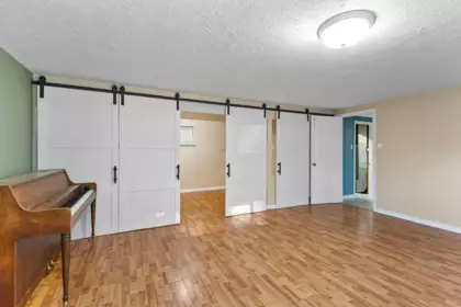 Entry Foyer Photo of 34309 Green Avenue, Abbotsford, BC