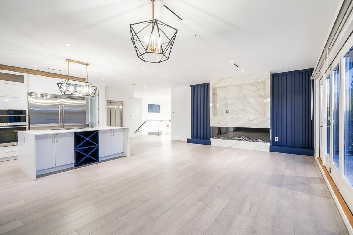 Breakfast Nook Photo of 13528 14 Avenue, Surrey, BC