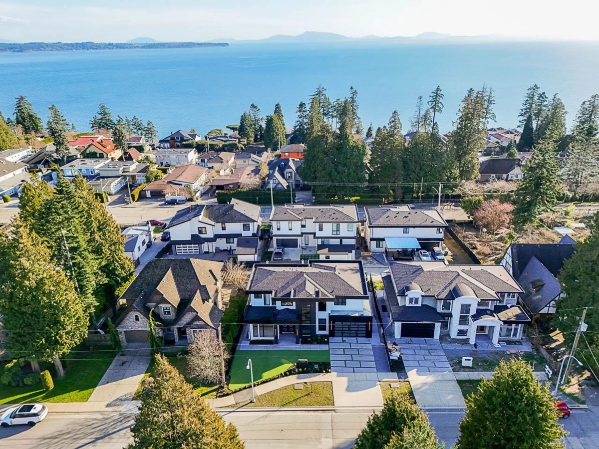 Fitness Center Photo Near 13528 14 Avenue, Surrey, BC