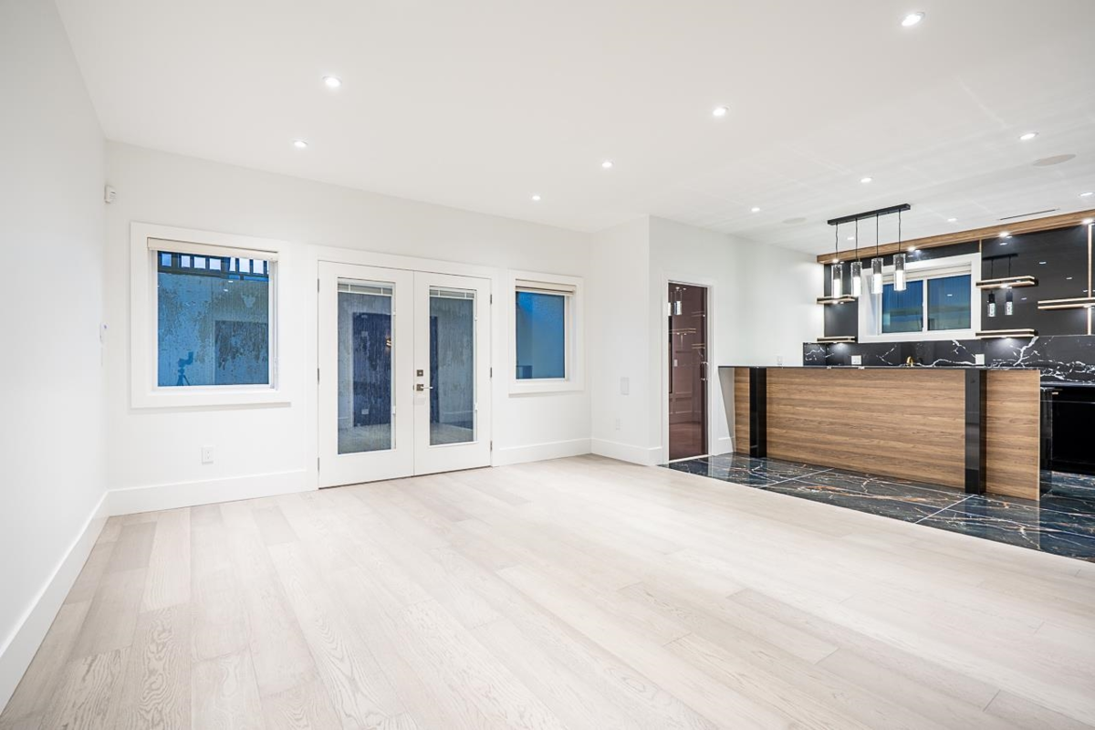 Outdoor Deck Photo of 13528 14 Avenue, Surrey, BC