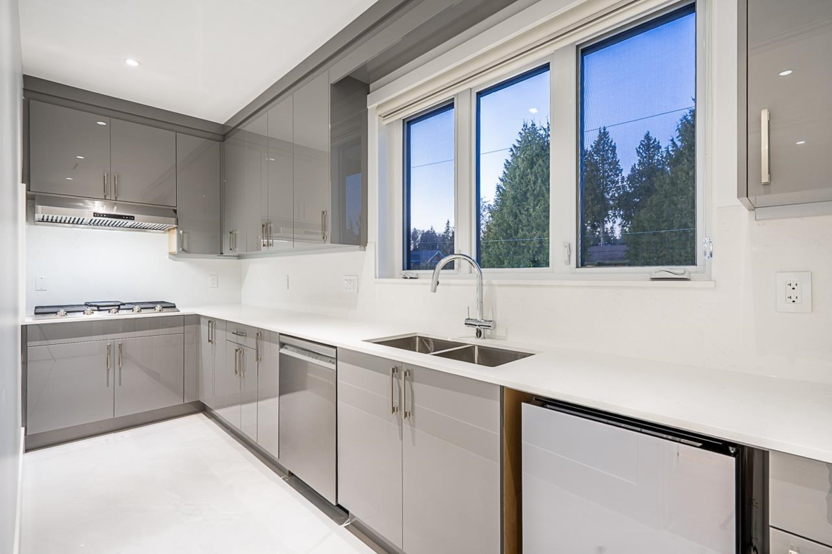 Primary Bedroom Photo of 13528 14 Avenue, Surrey, BC