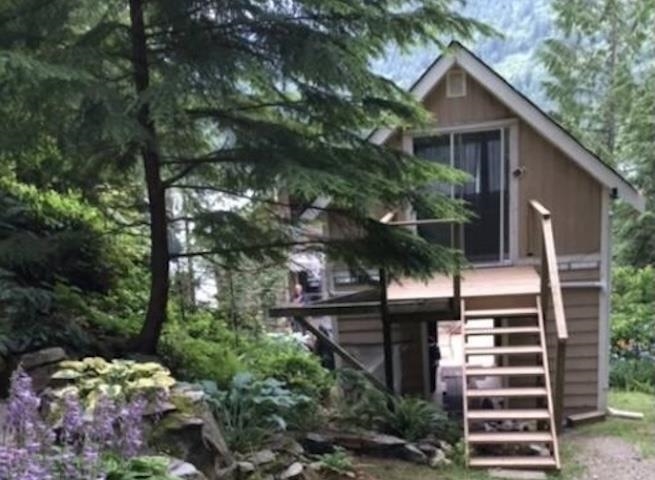 Entry Foyer Photo of BLK A DL 492 Cascade Bay, Harrison Hot Springs, BC