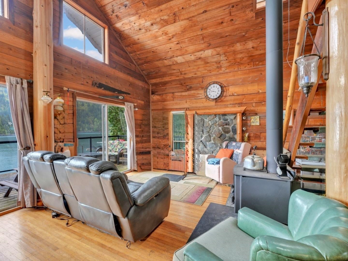 Hot Tub / Spa Photo of BLK A DL 492 Cascade Bay, Harrison Hot Springs, BC