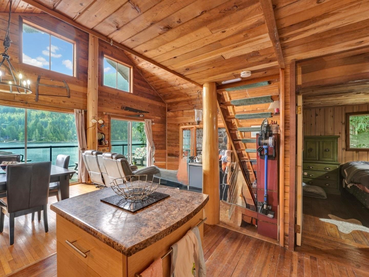 Primary Bathroom Photo of BLK A DL 492 Cascade Bay, Harrison Hot Springs, BC
