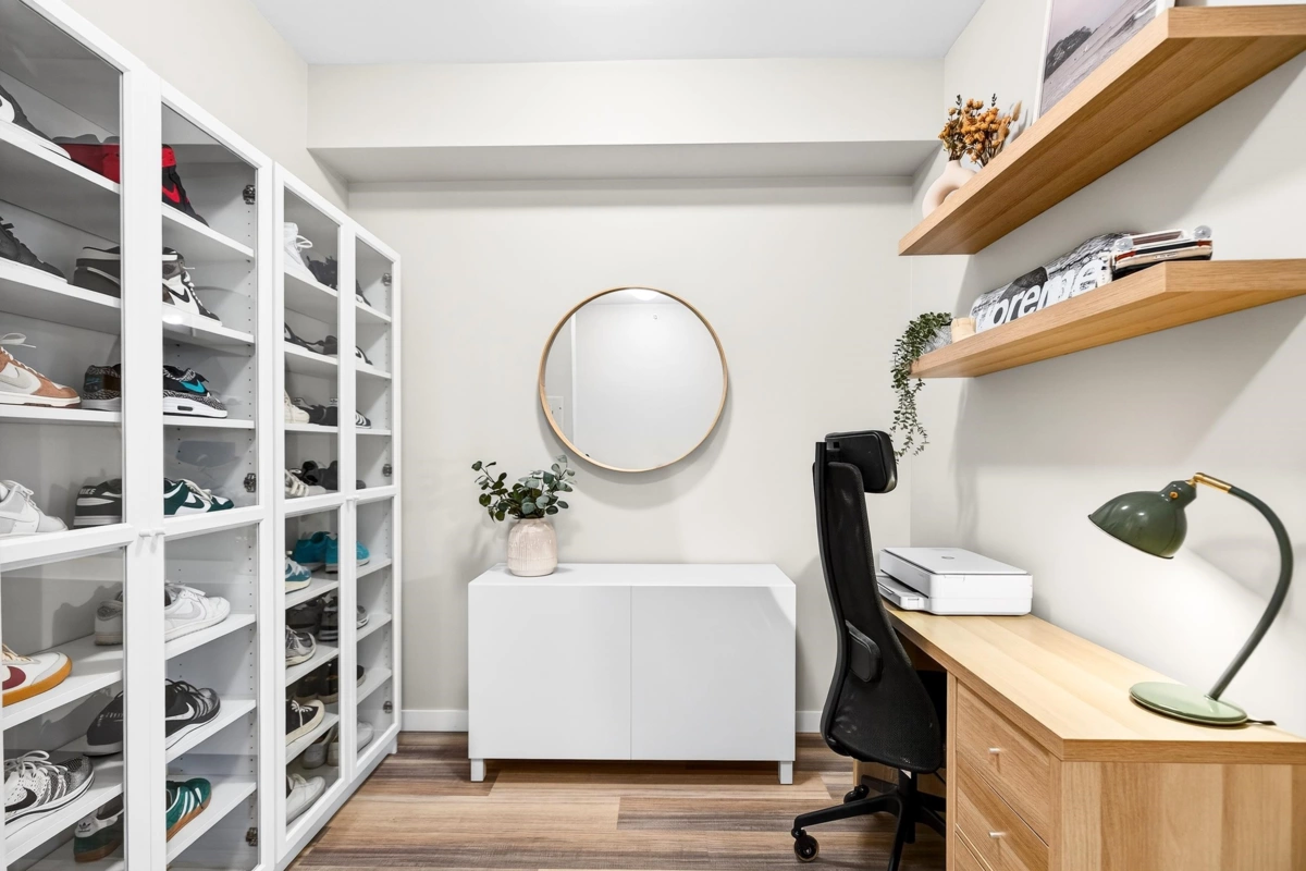 Primary Bathroom Photo of 429 801 Klahanie Drive, Port Moody, BC