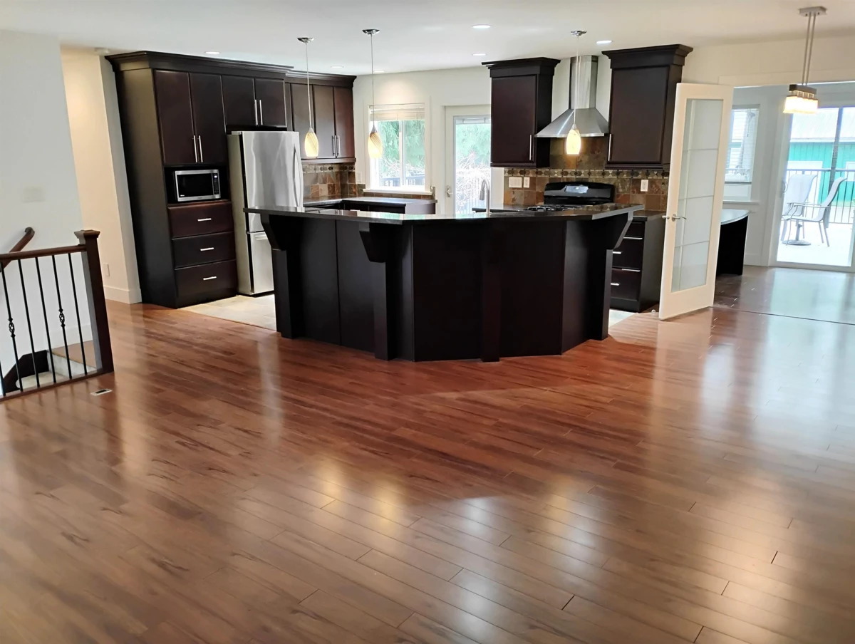 Kitchen Photo of 3176 Old Clayburn Road, Abbotsford, BC