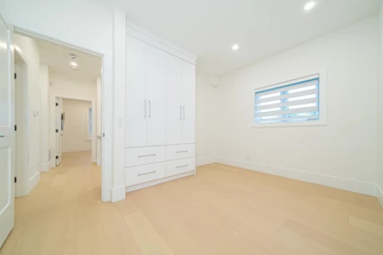 Hallway Photo of 1 4210 Union Street, Burnaby, BC