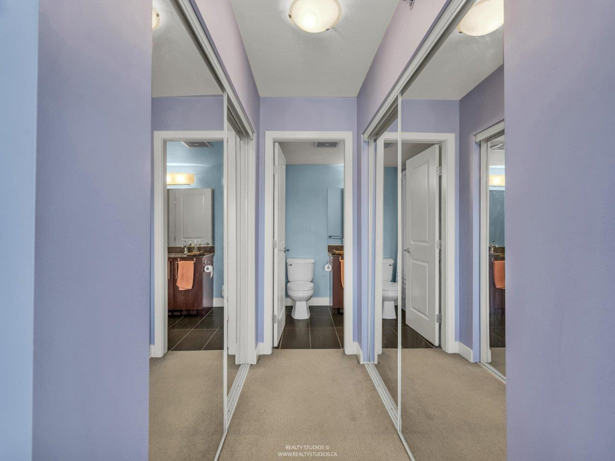 Basement Recreation Room Photo of 414 15735 Croydon Drive, Surrey, BC